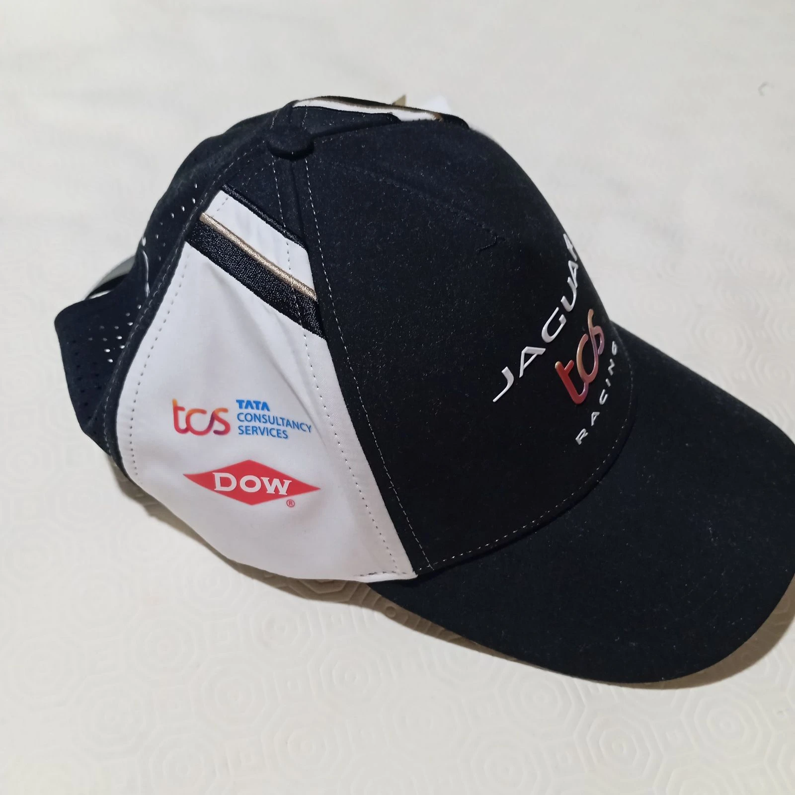 Gorra oficial Jaguar TCS Racing - Nueva con etiqueta – photo 2
